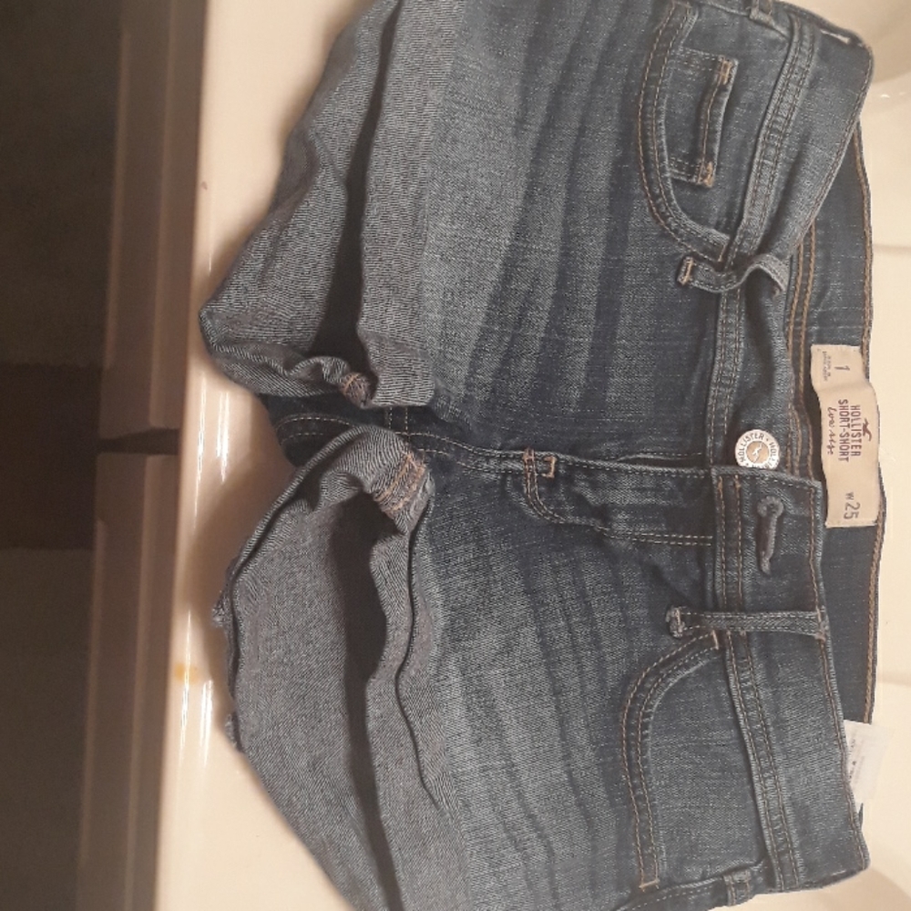 Holliste, short short, low rise cute like new